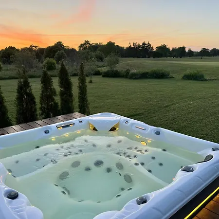 Field Villa Kuressaare