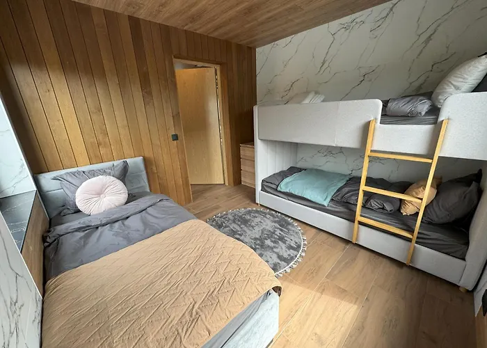 Willa Field Kuressaare